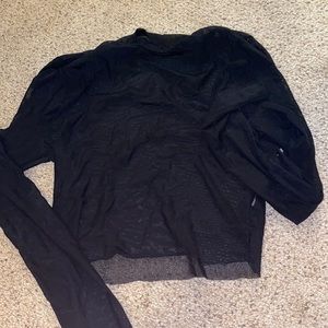 Long sleeve crop top